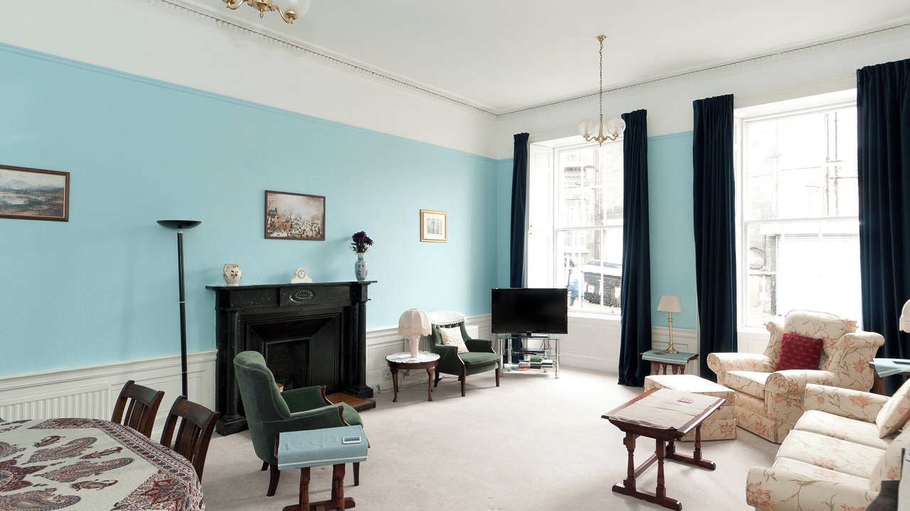 Photo of Livingroom in New Town