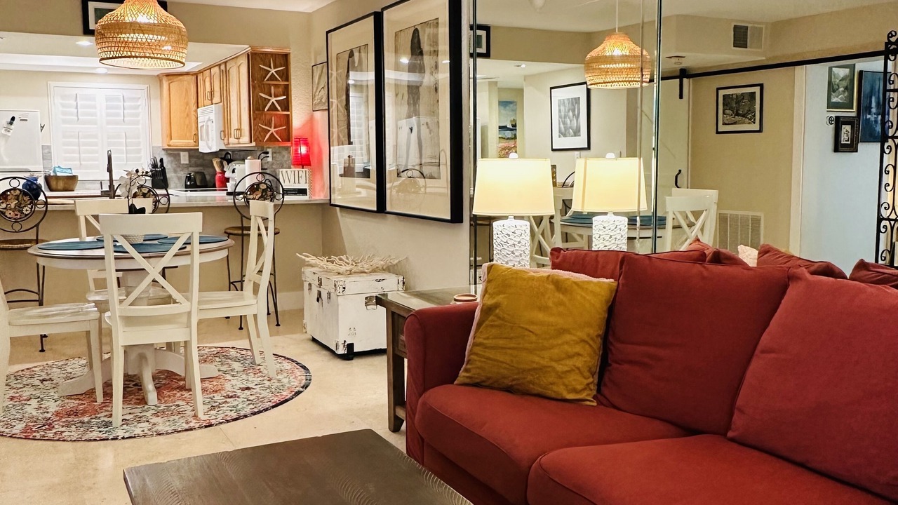 Photo of Livingroom in New Smyrna Beach