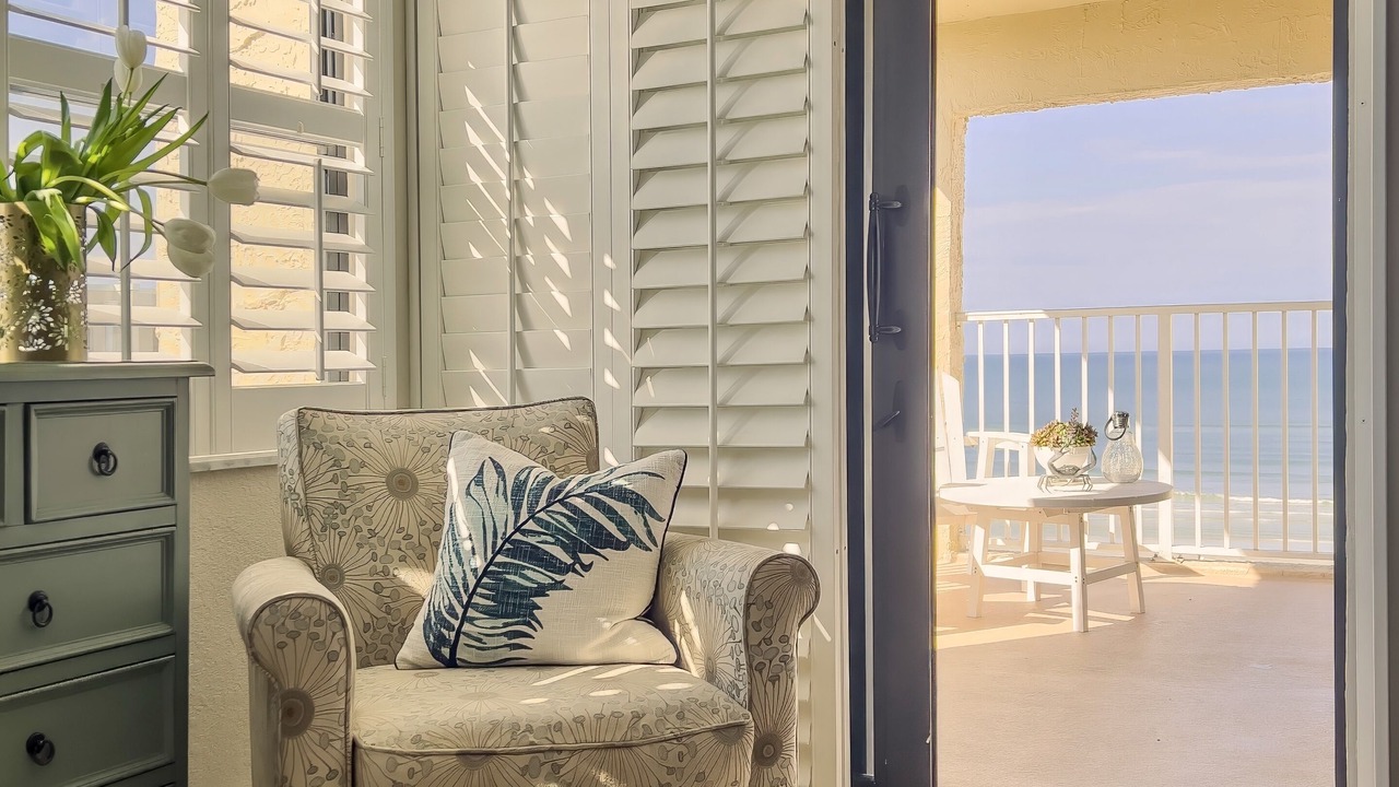Photo of Livingroom in New Smyrna Beach