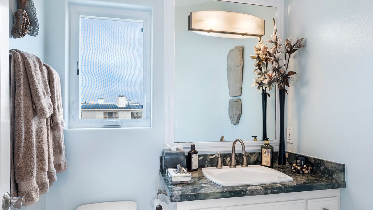 Photo of Bathroom in Hollywood