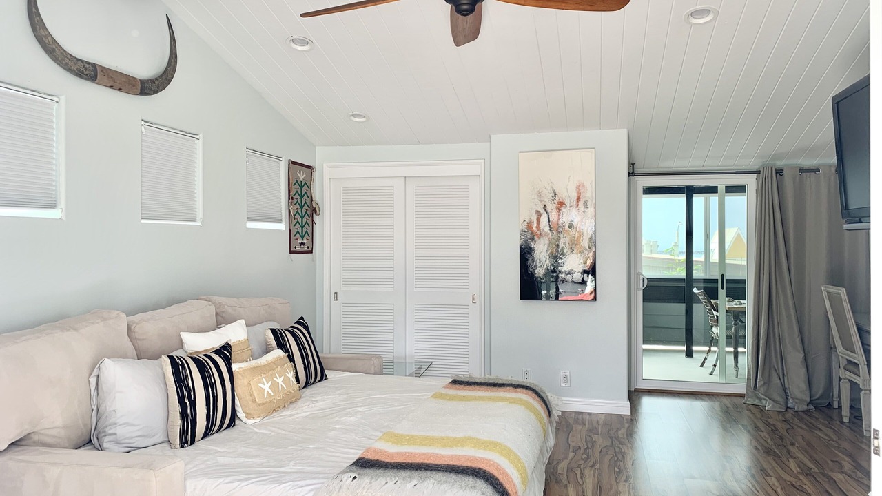 Photo of Bedroom in Hollywood