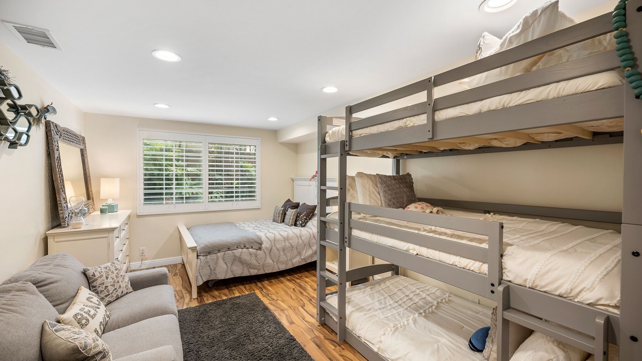 Photo of Bedroom in Hollywood