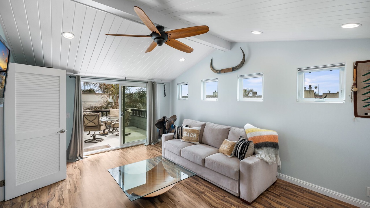 Photo of Livingroom in Hollywood