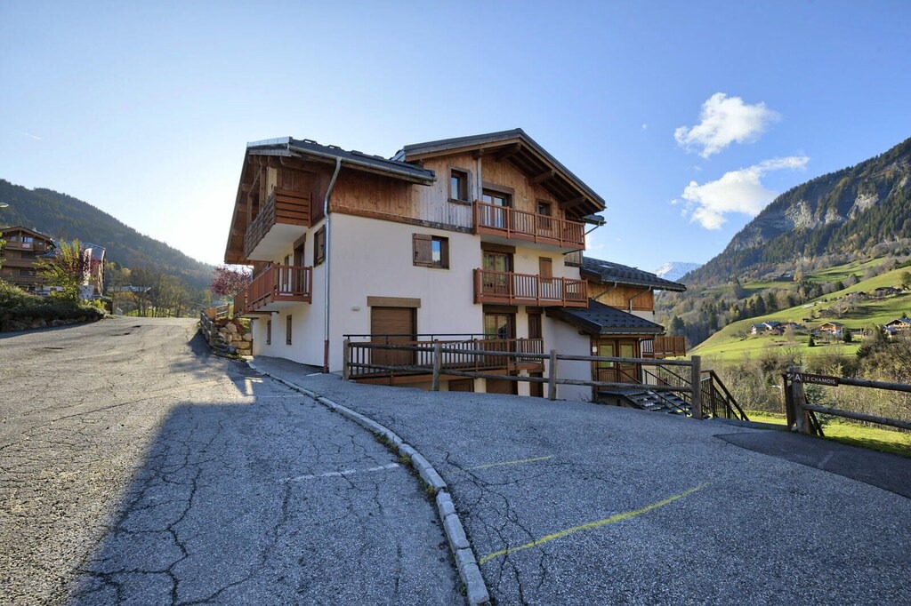 Photo of Buildings in Flumet