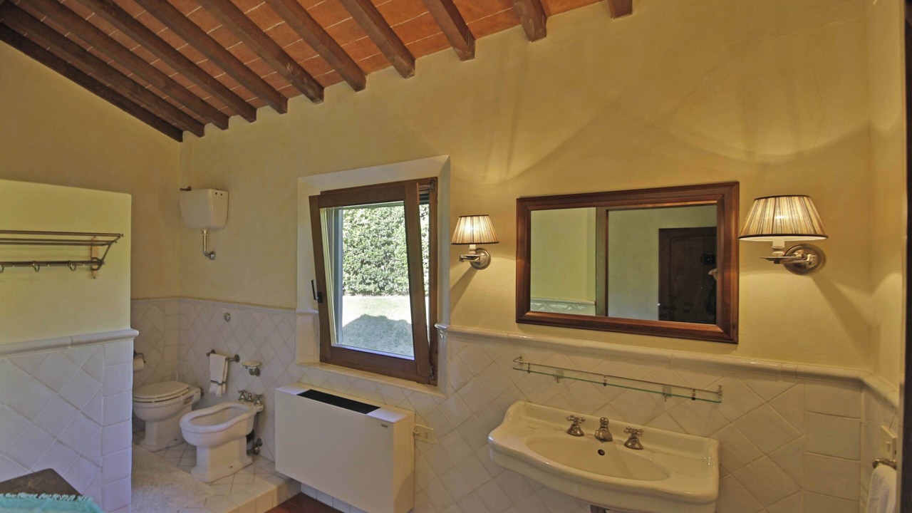 Photo of Bathroom in Palaia