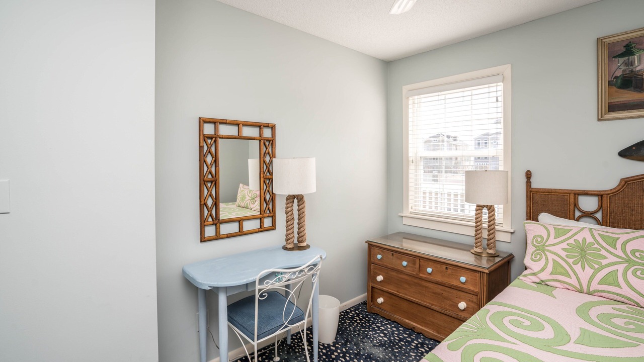 Photo of Bedroom in Oak Island