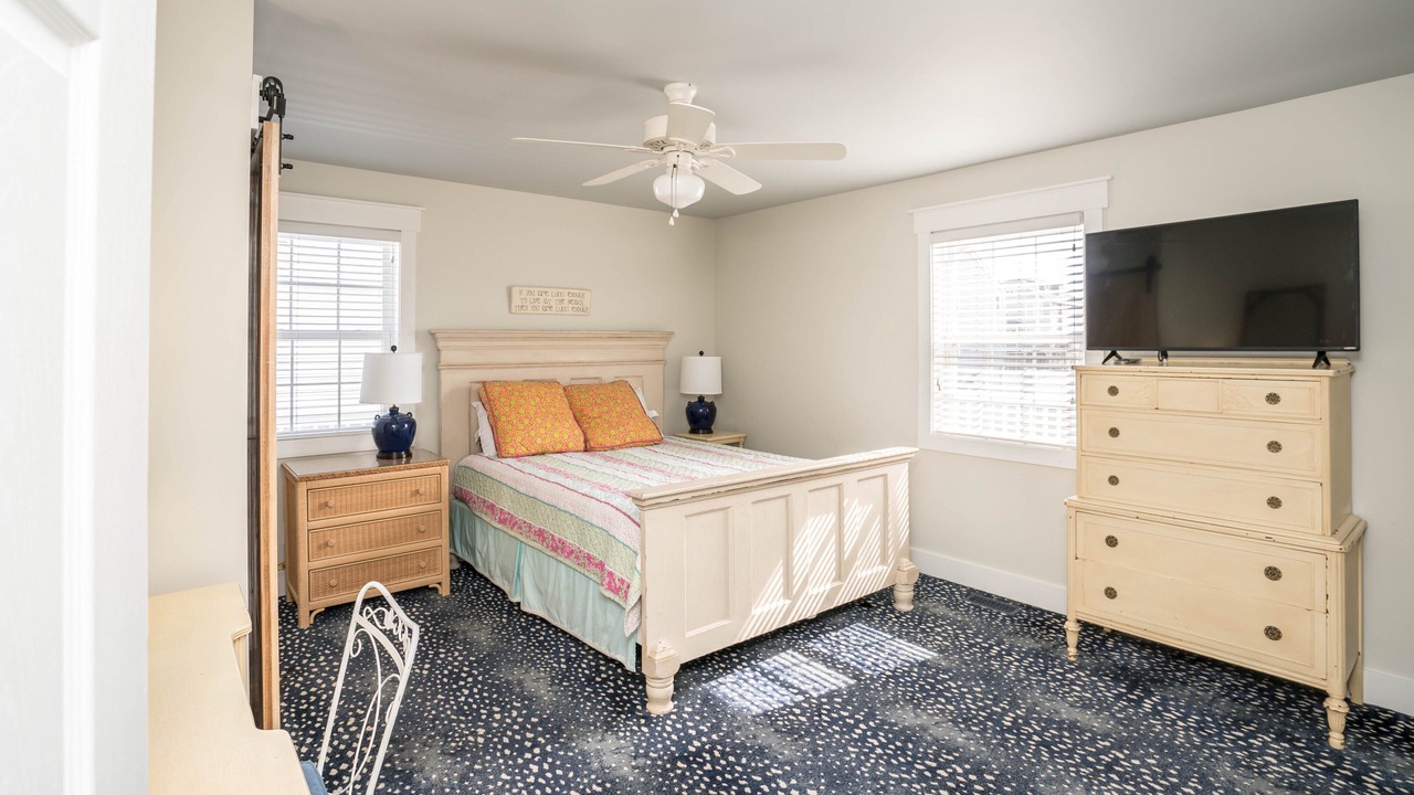 Photo of Bedroom in Oak Island