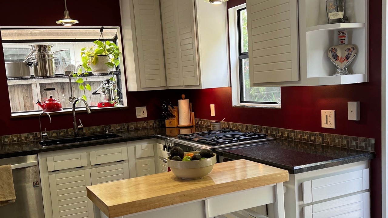 Photo of Kitchen in Arch Beach Heights