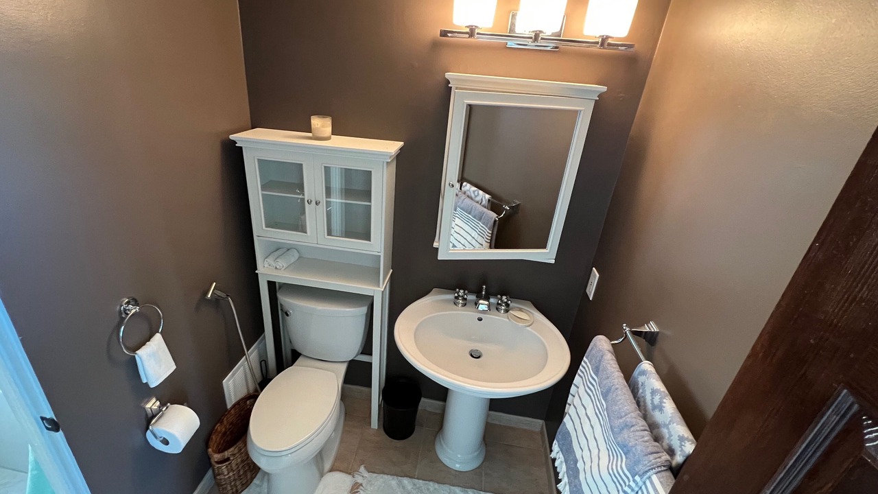 Photo of Bathroom in Arch Beach Heights
