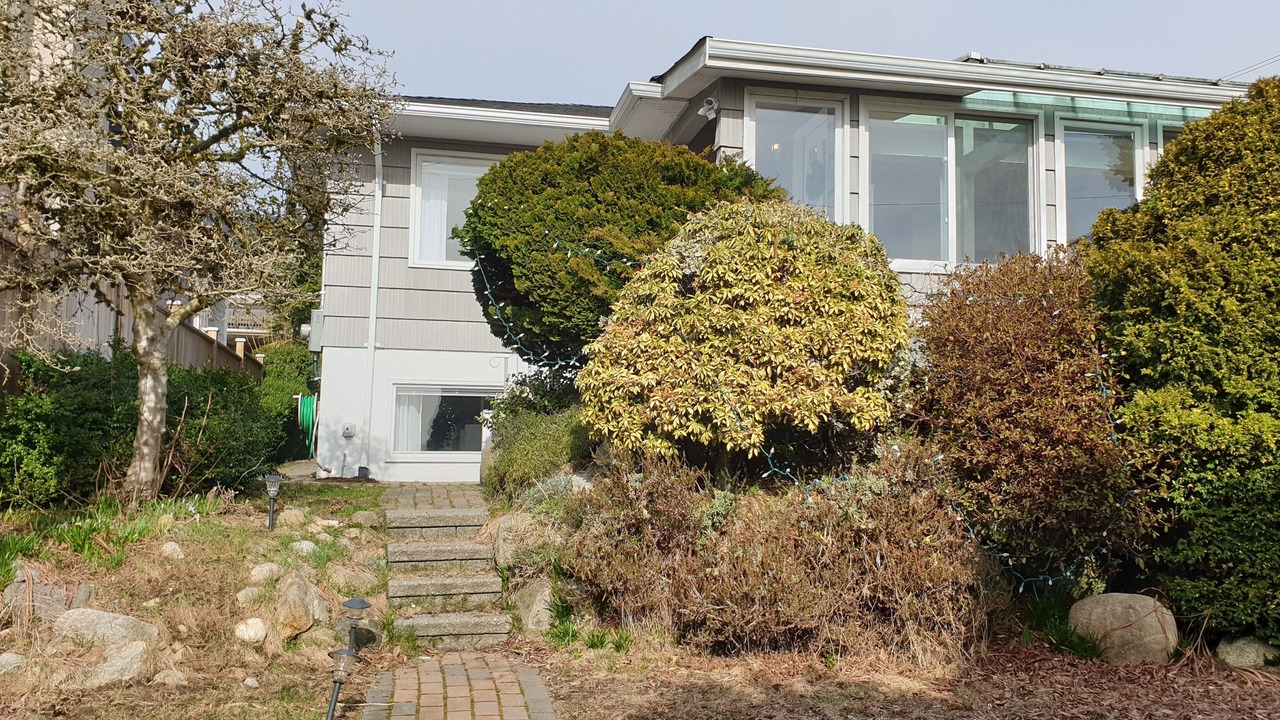 Photo of Outdoor in Hollyburn