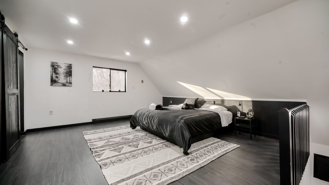 Photo of Bedroom in East Stroudsburg