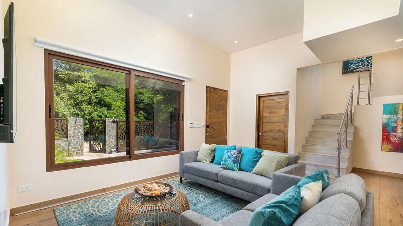 Photo of Livingroom in Potrero
