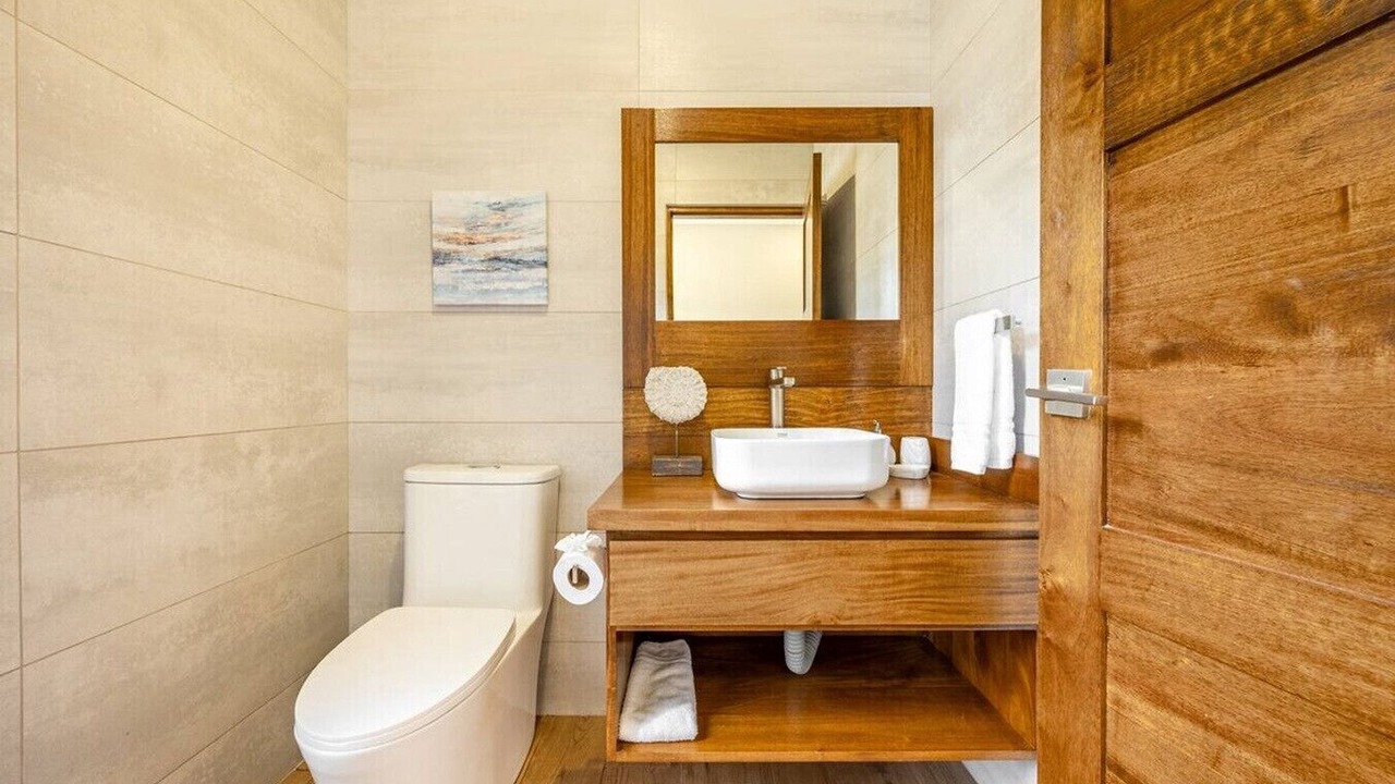 Photo of Bathroom in Potrero