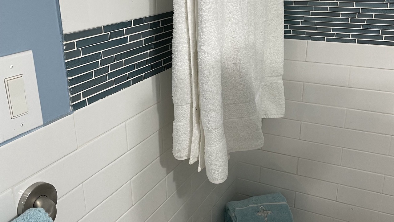 Photo of Bathroom in Estate Golden Rock