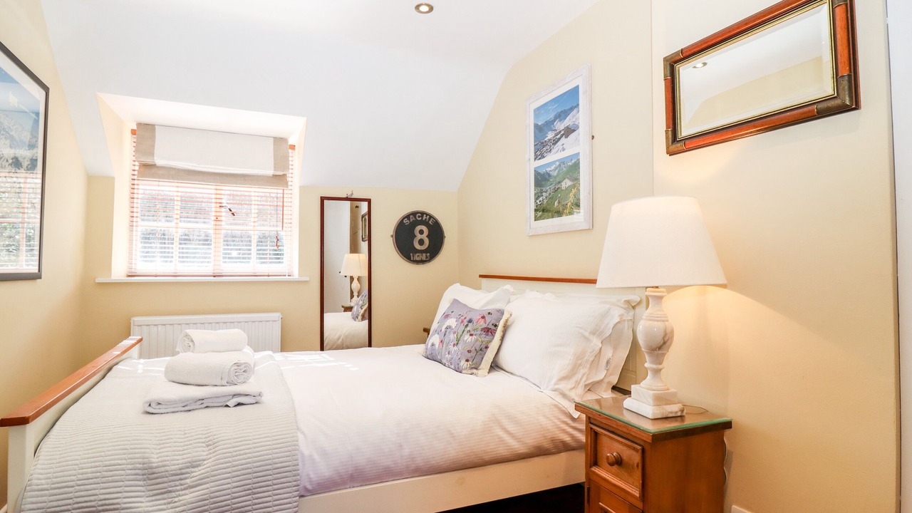 Photo of Bedroom in Moreton-in-Marsh
