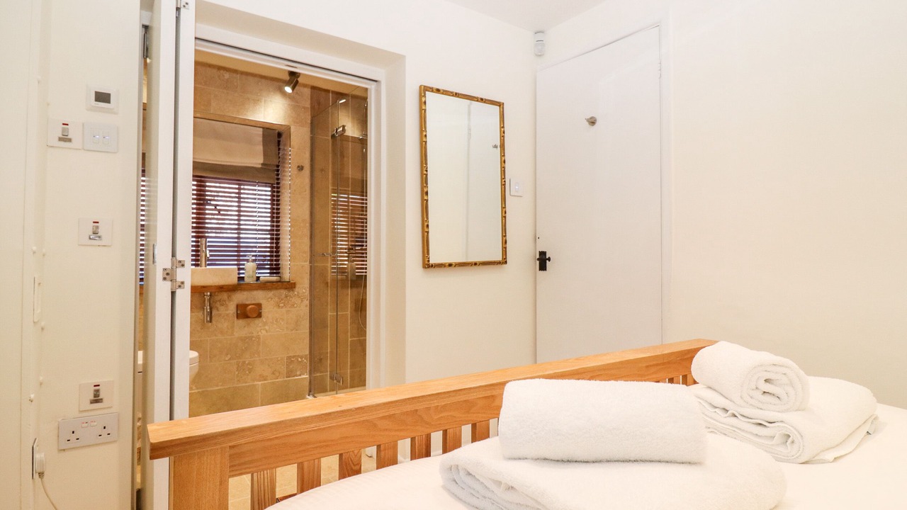Photo of Bedroom in Moreton-in-Marsh
