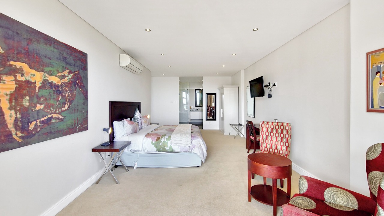 Photo of Bedroom in Camps Bay