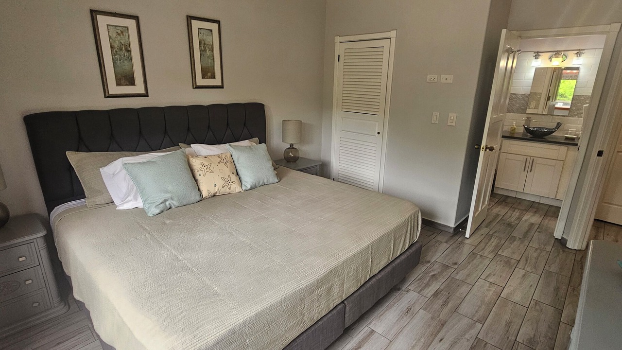 Photo of Bedroom in Potrero