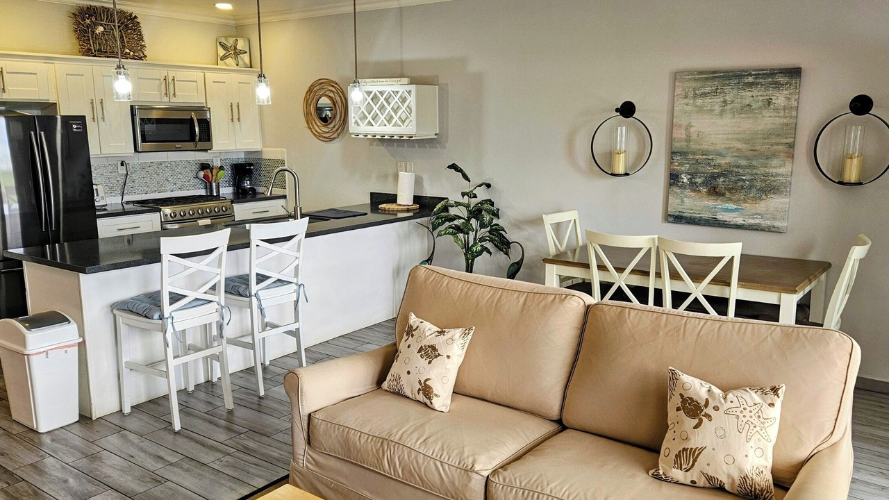 Photo of Livingroom in Potrero
