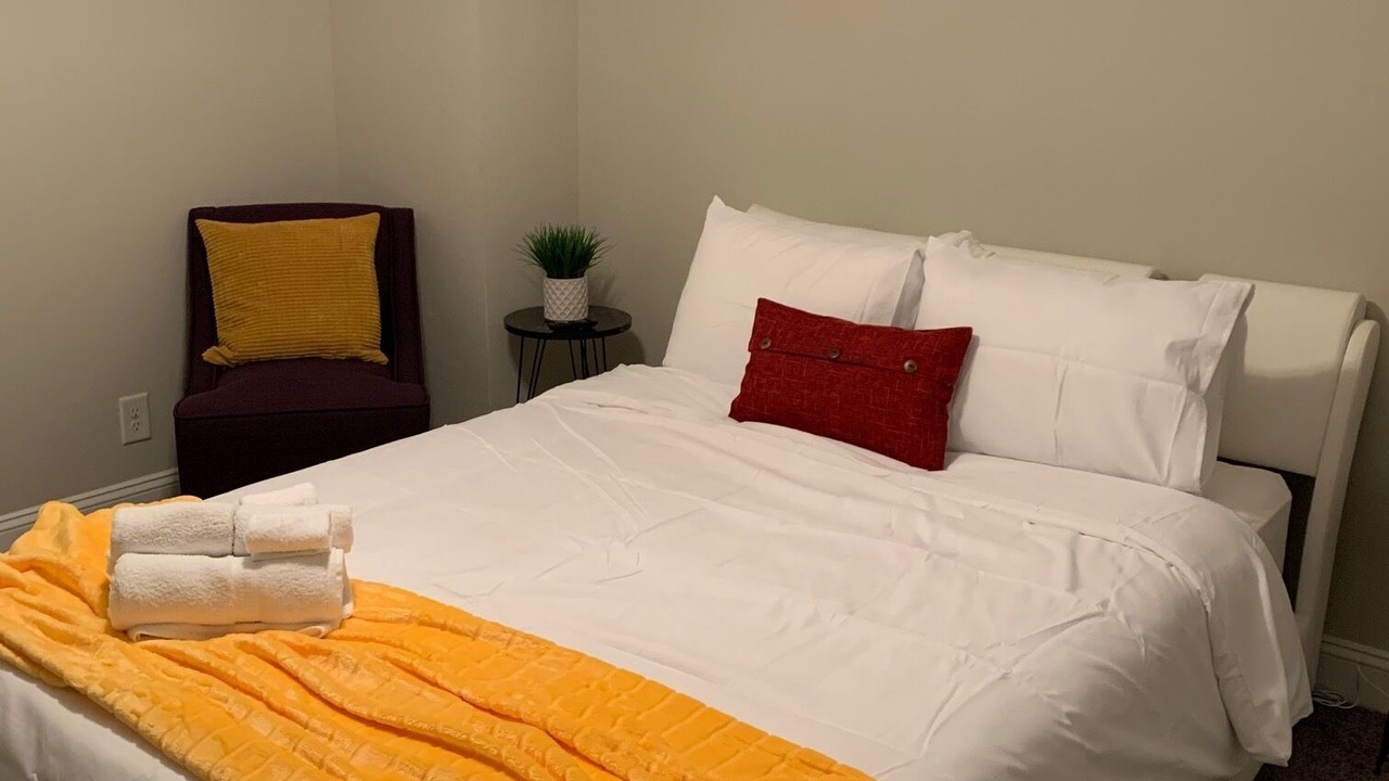 Photo of Bedroom in Villa Heights