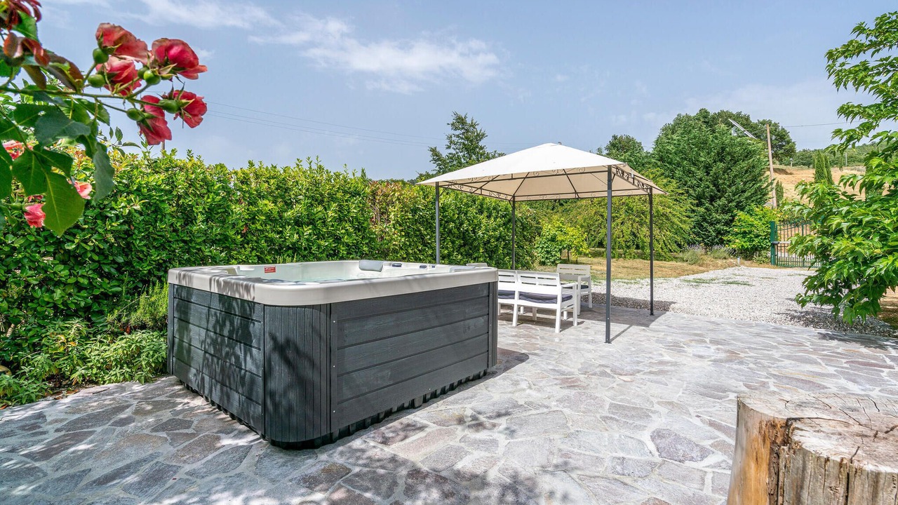 Photo of Outdoor in Galliano