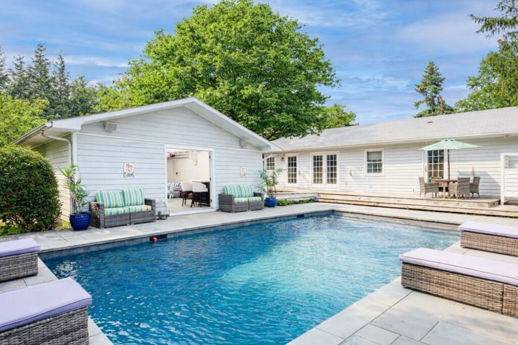 Photo of Outdoor in Silver Beach