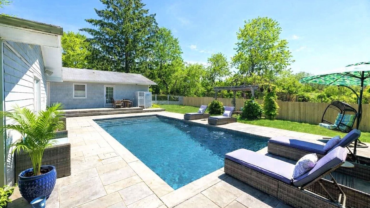 Photo of Outdoor in Silver Beach