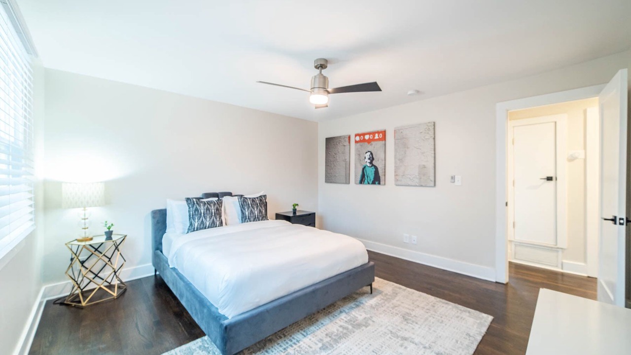 Photo of Bedroom in Villa Heights