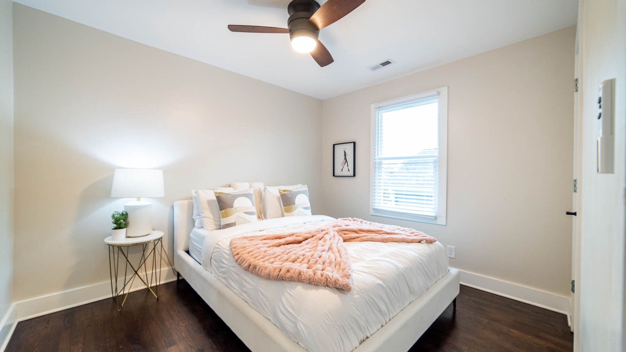 Photo of Bedroom in Villa Heights