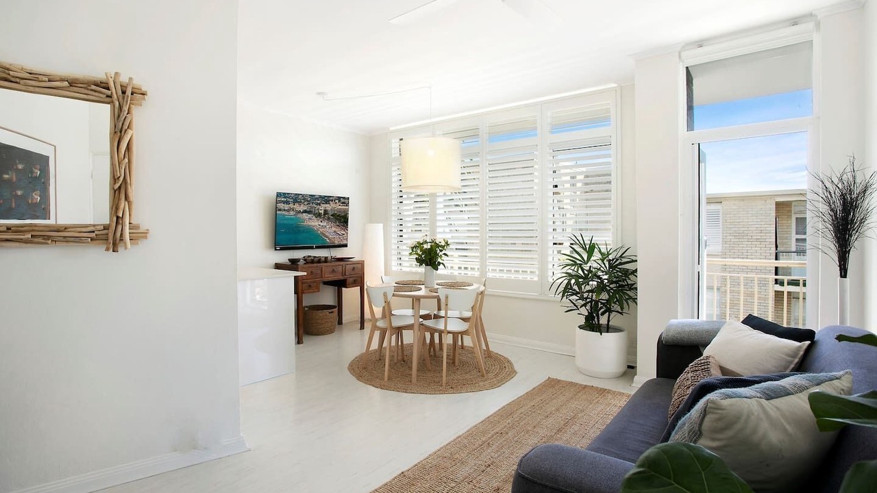 Photo of Livingroom in Avalon Beach