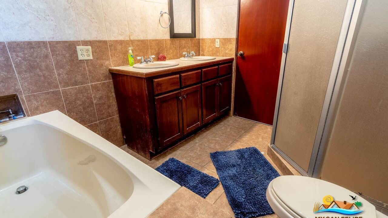 Photo of Bathroom in El Dorado Ranch