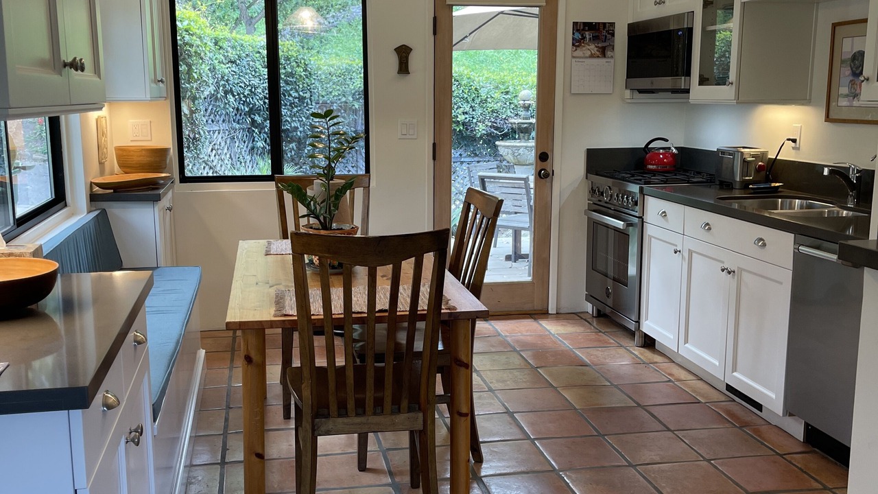 Photo of Kitchen in Alta Mesa
