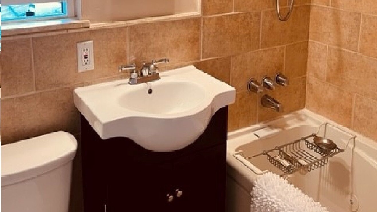 Photo of Bathroom in Alta Mesa