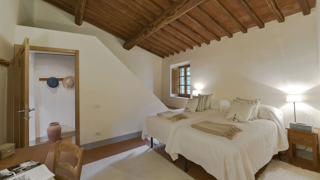 Photo of Bedroom in Neri