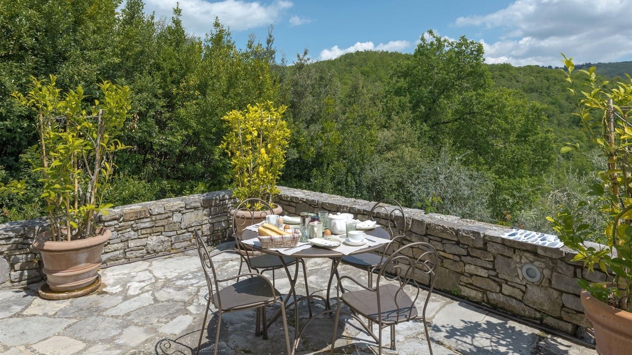 Photo of Outdoor in Neri