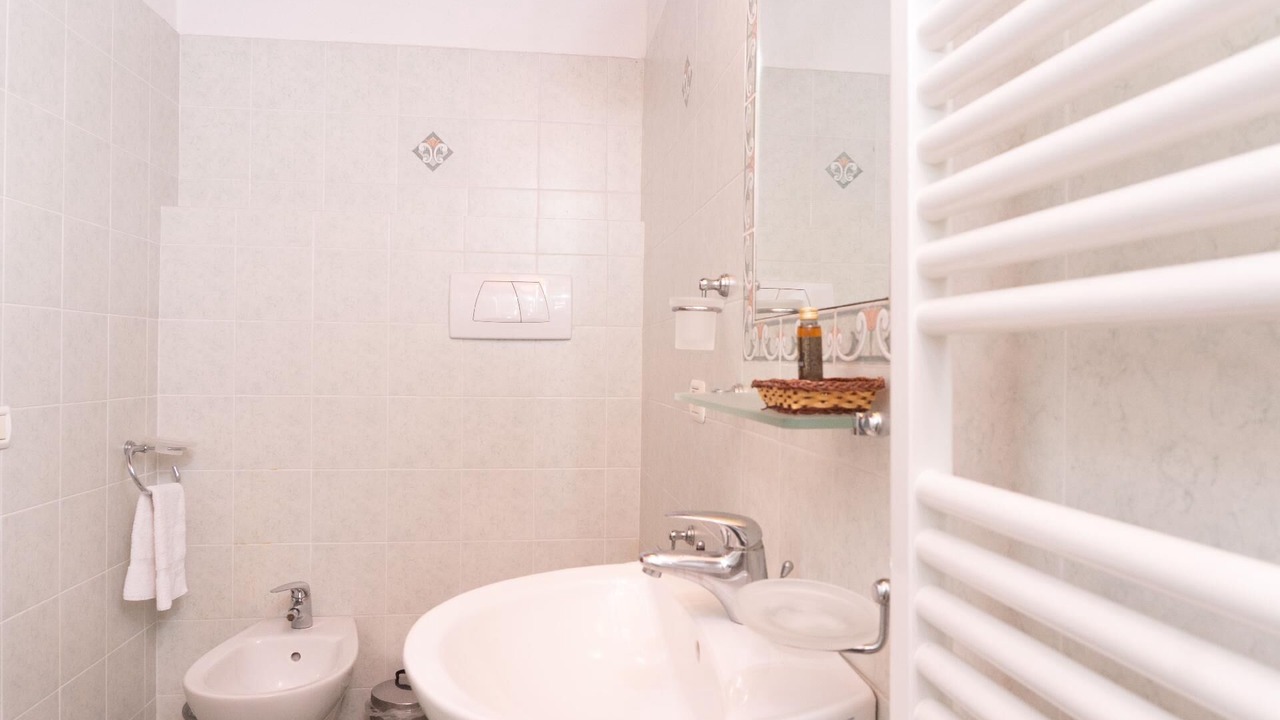 Photo of Bathroom in Rapale