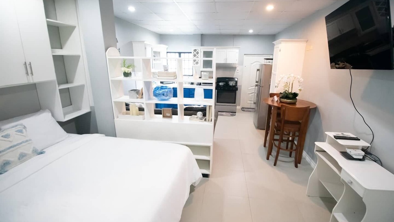 Photo of Bedroom in Saint James