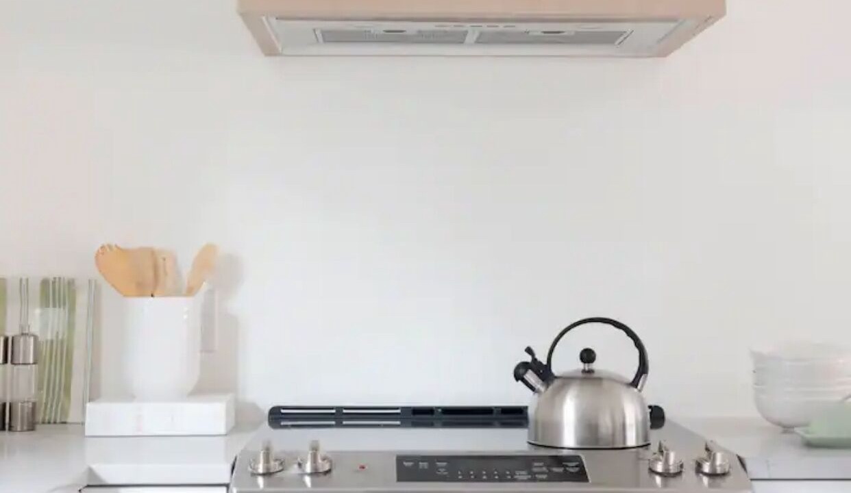 Photo of Kitchen in Central Lonsdale