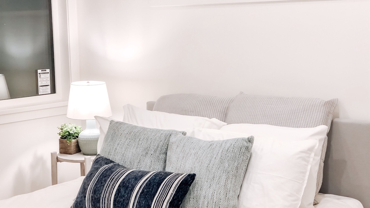 Photo of Bedroom in Central Lonsdale
