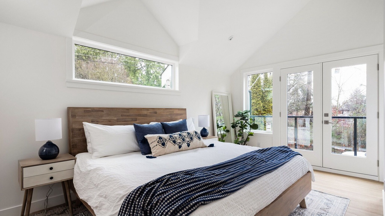 Photo of Bedroom in Central Lonsdale