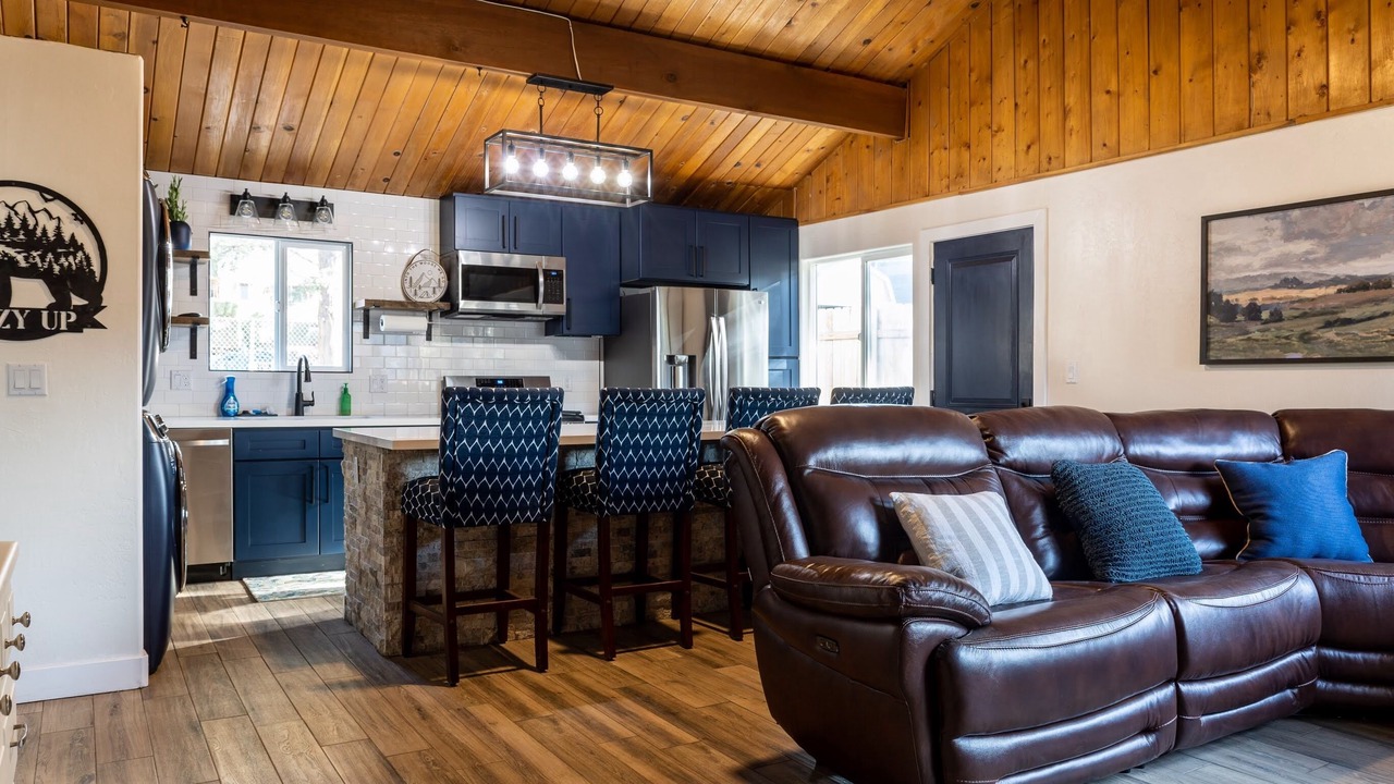 Photo of Livingroom in Big Bear City