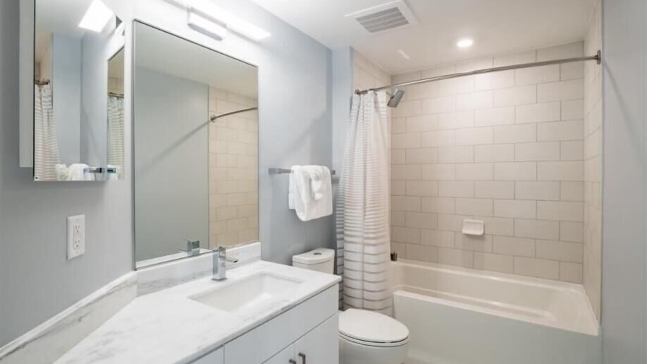 Photo of Bathroom in Woodmont Triangle