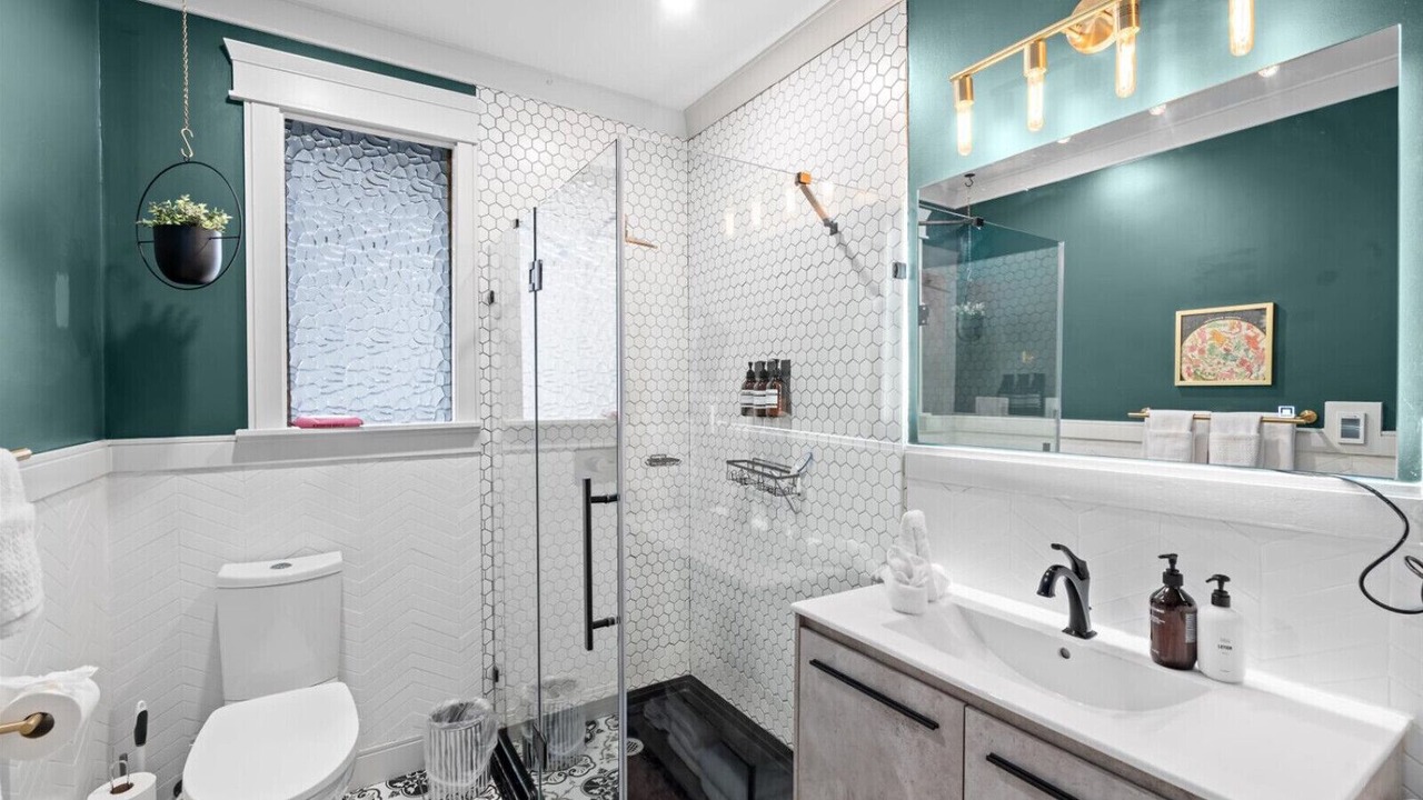 Photo of Bathroom in Whittier Heights