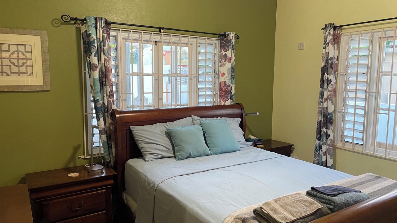 Photo of Bedroom in Tower Isle