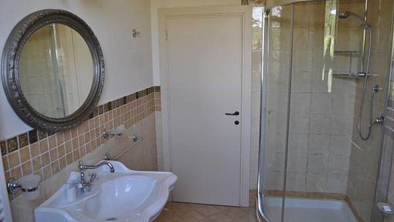 Photo of Bathroom in Iano