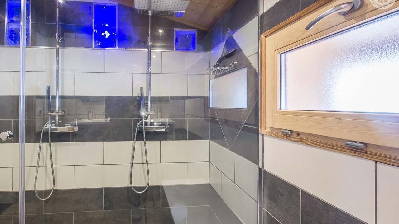Photo of Bathroom in Flumet