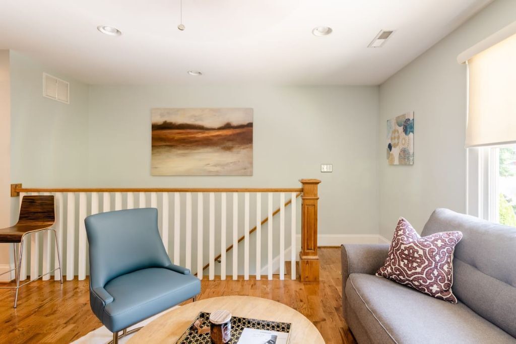 Photo of Livingroom in Third Ward