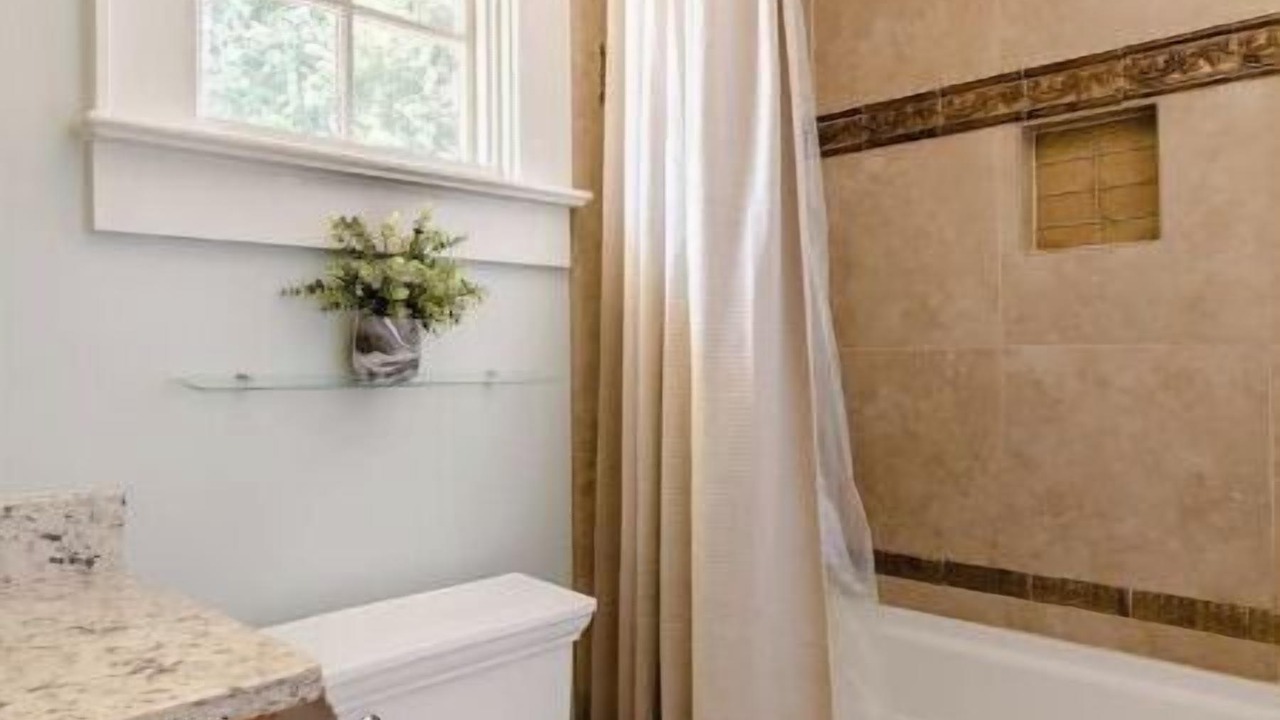 Photo of Bathroom in Third Ward