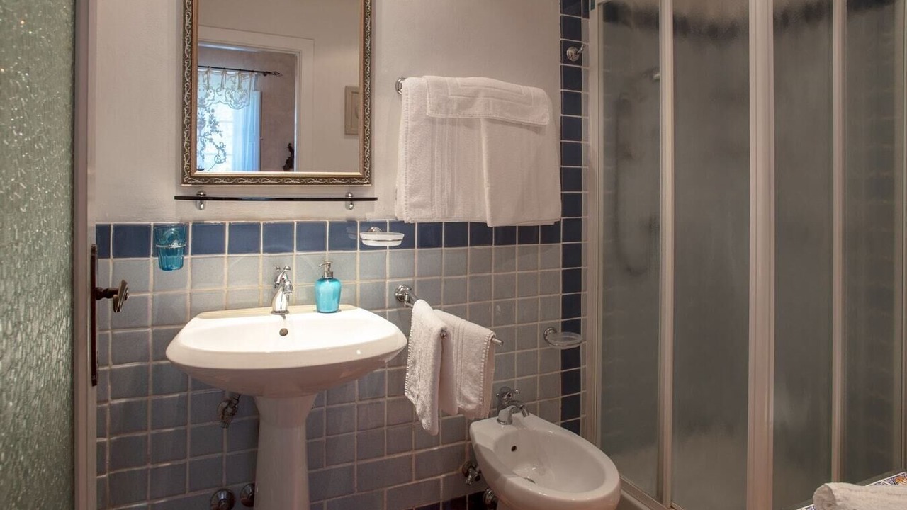 Photo of Bathroom in Palaia
