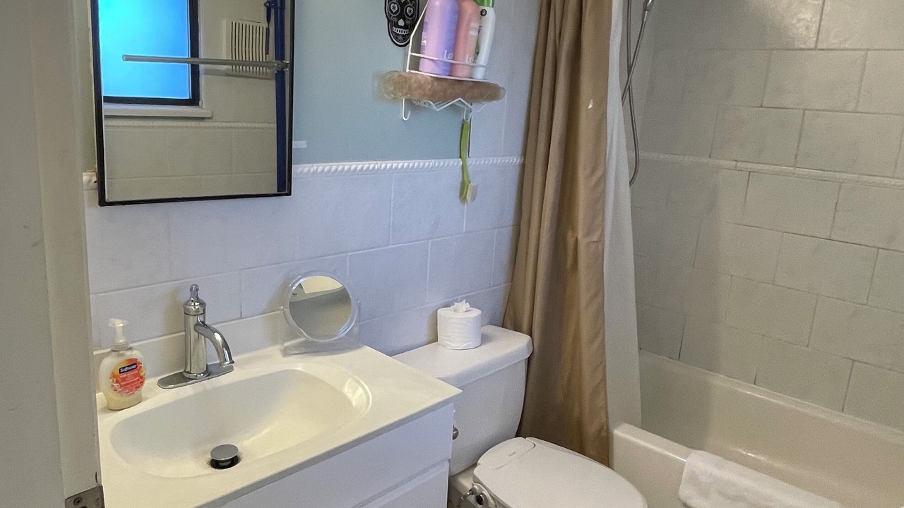 Photo of Bathroom in Lower Lonsdale